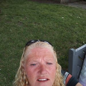 Meet your Posher, Janet